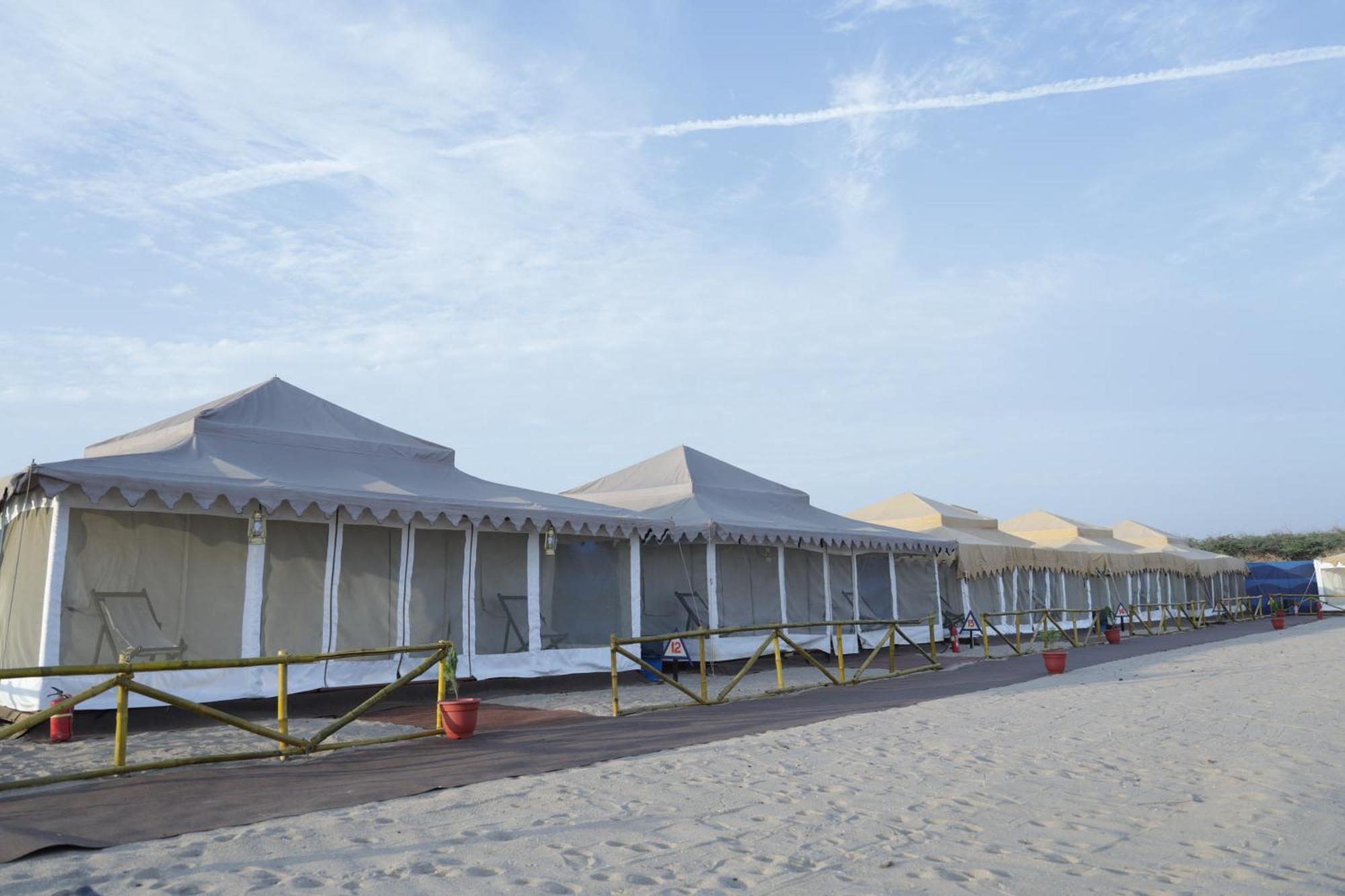 White Sands Bay Mandvi Bagian luar foto