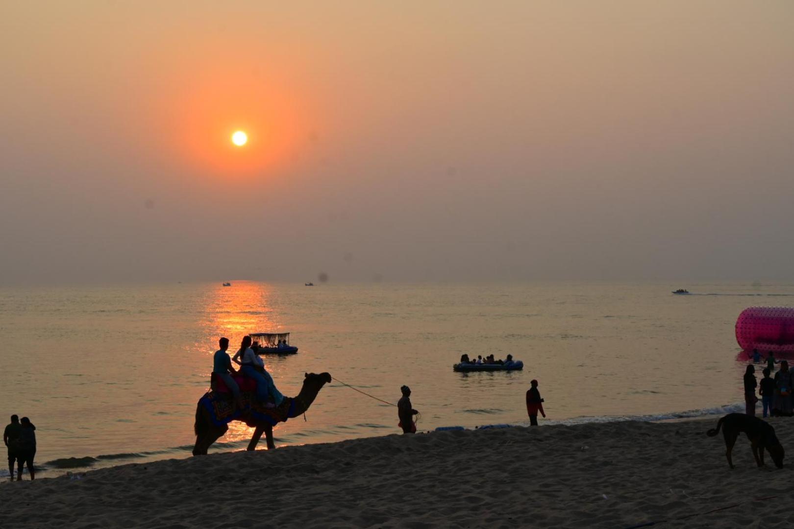 White Sands Bay Mandvi Bagian luar foto
