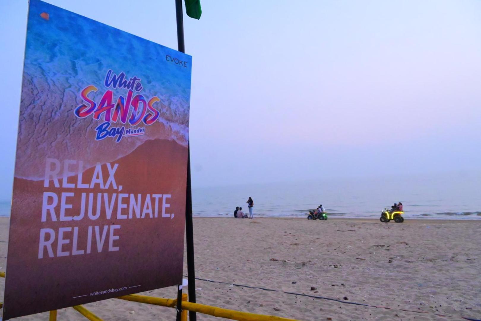White Sands Bay Mandvi Bagian luar foto